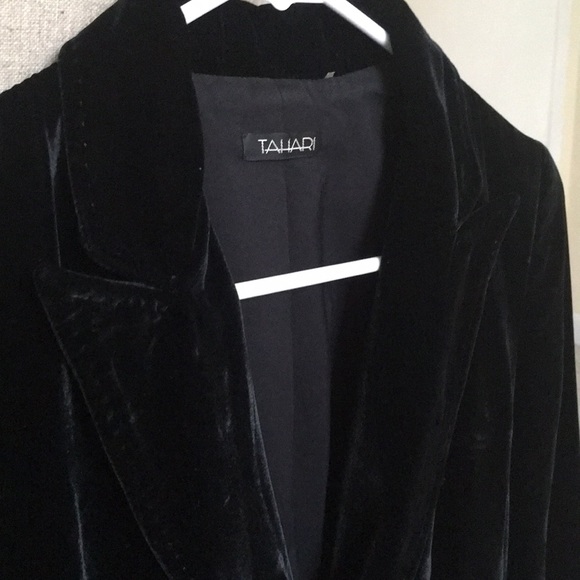 BLACK VELVET BLAZER - Picture 3 of 8